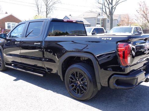Used 2024 GMC Sierra 1500 Pro w/ Graphite Edition AWD/4WD image 8