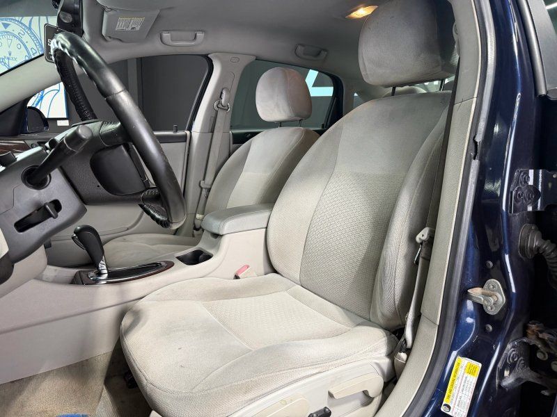 Used 2011 Chevrolet Impala LT FWD image 12