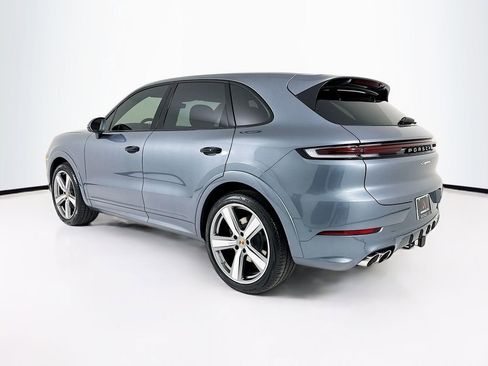 New 2026 Porsche Cayenne S image 3