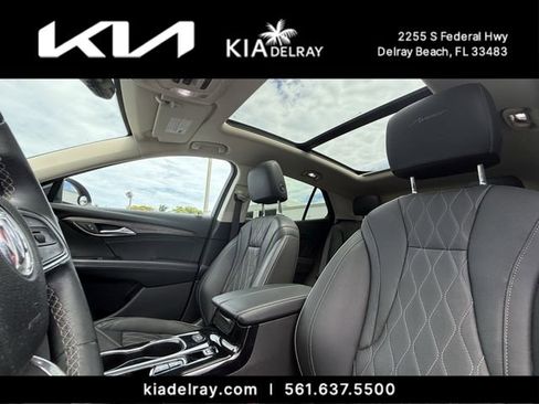 Used 2023 Buick Envision Avenir FWD image 18
