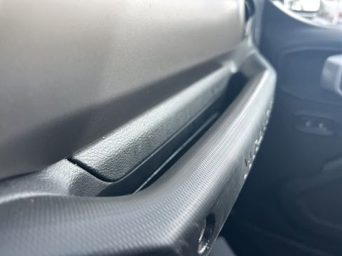 Used 2018 Jeep Wrangler Unlimited Sport S image 46