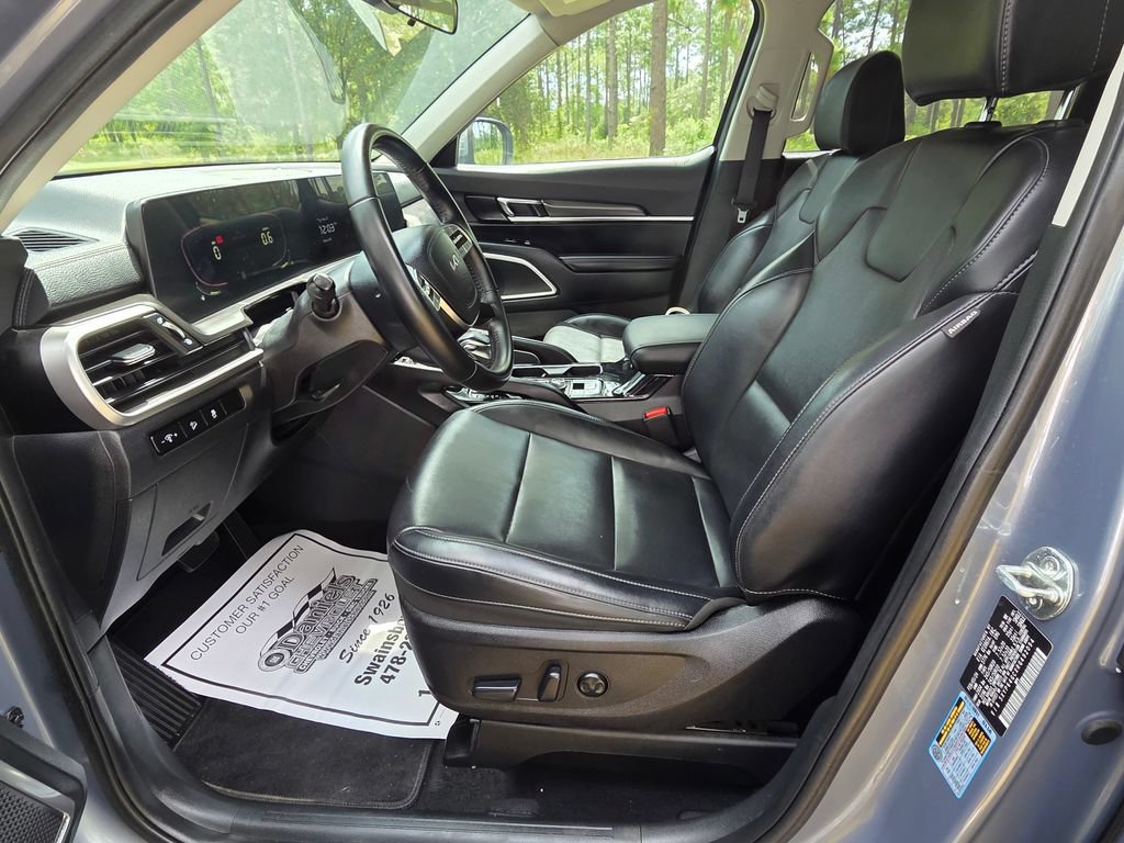 Used 2024 Kia Telluride S w/ S Sunroof Package FWD image 13