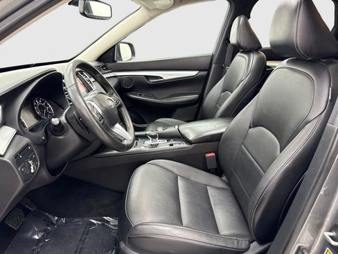 Used 2020 INFINITI QX50 Luxe w/ Navigation Package AWD/4WD image 17