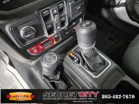 New 2026 Jeep Wrangler Unlimited Sport image 25