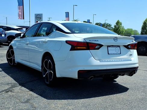 Certified 2023 Nissan Altima 2.5 SR w/ SR Premium Package AWD/4WD image 5