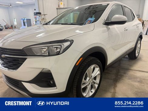 Used 2023 Buick Encore GX Preferred w/ Cold Weather Comfort Package AWD/4WD image 7