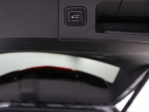 Certified 2022 Cadillac XT5 Luxury image 9