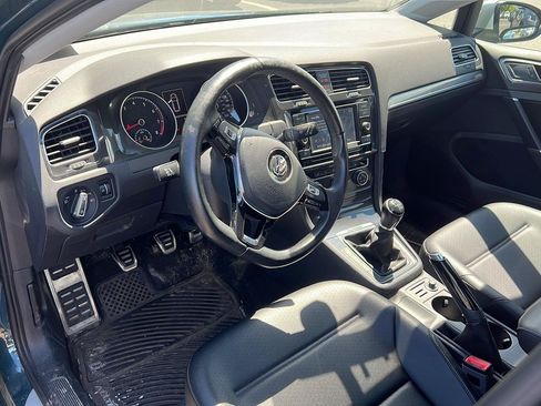 Used 2018 Volkswagen Golf Alltrack AWD/4WD image 4