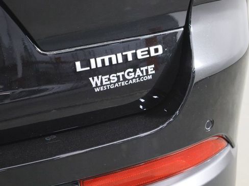 Used 2025 Jeep Grand Cherokee L Limited w/ Luxury Tech Group II image 47