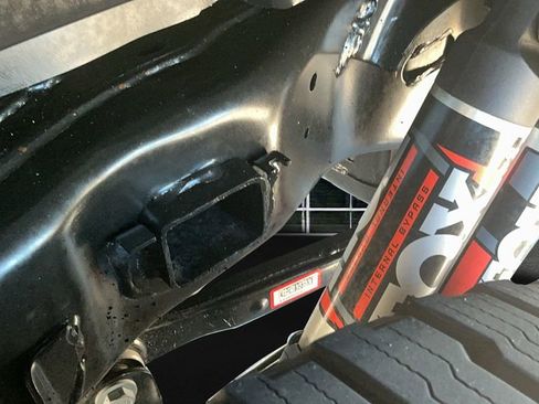 Used 2025 Jeep Gladiator Mojave image 11