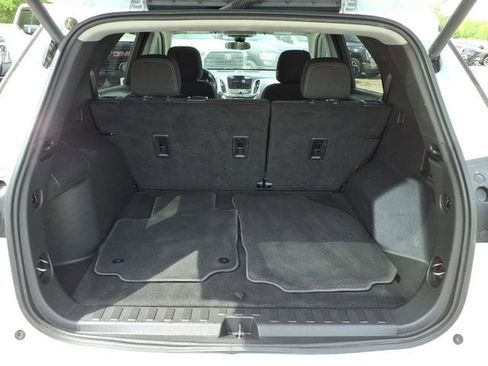 Used 2023 Chevrolet Equinox LT AWD/4WD image 12
