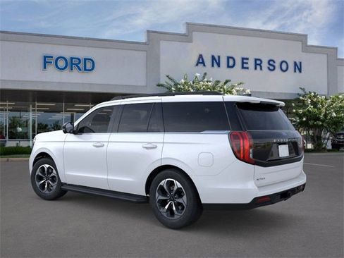 New 2026 Ford Expedition Active image 4