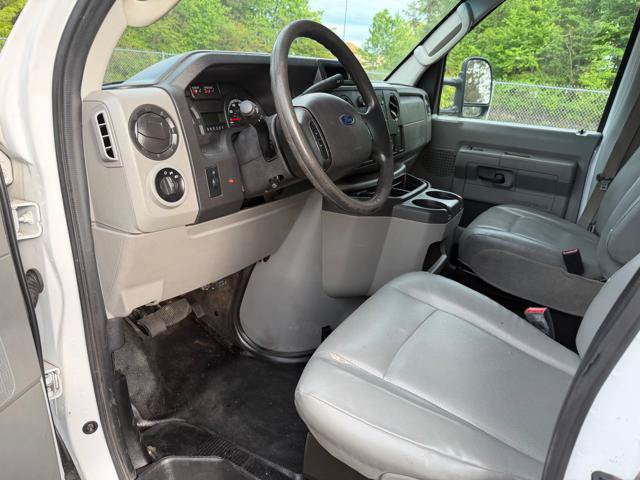 Used 2016 Ford E-350 and Econoline 350 Super Duty w/ Power Windows & Locks Group RWD image 22