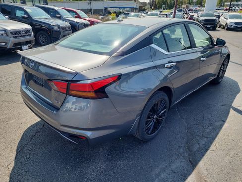 New 2025 Nissan Altima 2.5 SV w/ SV Special Edition Package image 8