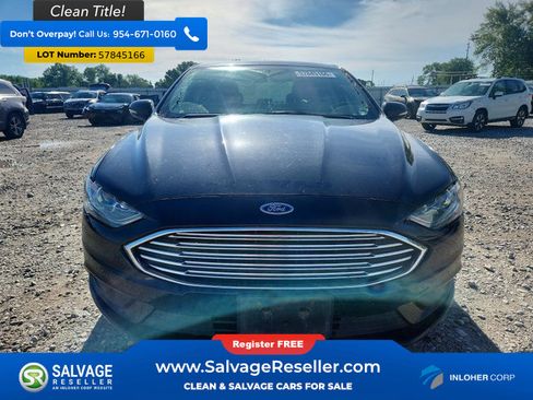Used 2017 Ford Fusion SE w/ Fusion SE Technology Package FWD image 7