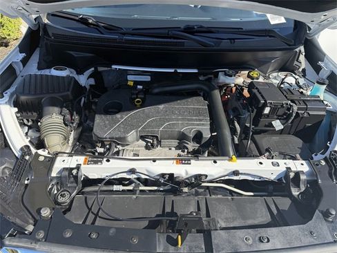 Used 2024 GMC Terrain SLT image 26