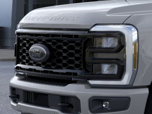 New 2026 Ford F350 Lariat w/ Black Appearance Package image 17