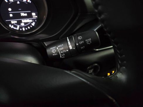 Used 2019 MAZDA CX-5 Touring image 22