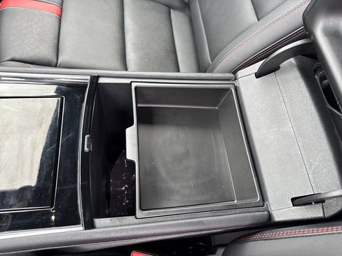 Used 2026 Chevrolet Traverse RS w/ LPO, Floor Liner Package AWD/4WD image 27