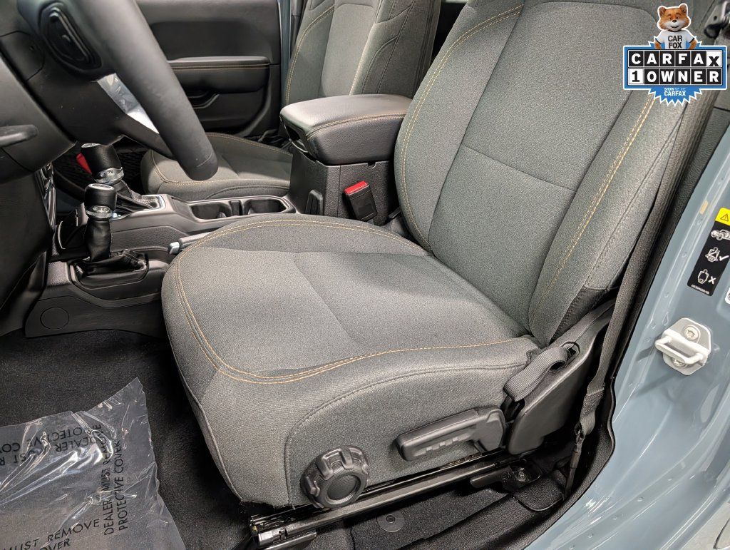 Used 2026 Jeep Wrangler Unlimited Sahara AWD/4WD image 13