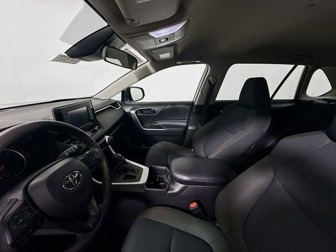Certified 2022 Toyota RAV4 LE FWD image 21