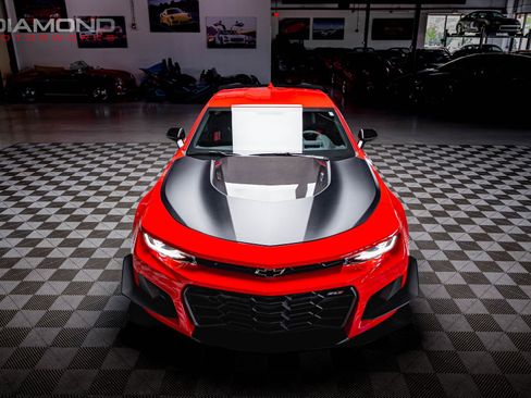 Used 2021 Chevrolet Camaro ZL1 RWD image 3