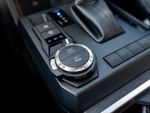 New 2025 Toyota Tacoma SR5 image 27