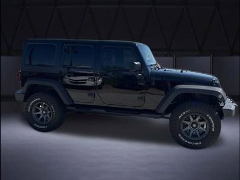 Used 2015 Jeep Wrangler Unlimited Sport w/ Quick Order Package 24S AWD/4WD image 5