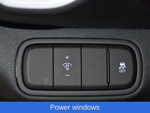 New 2025 Hyundai Venue Limited image 9