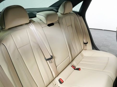 Used 2021 Audi A4 2.0T Premium image 19