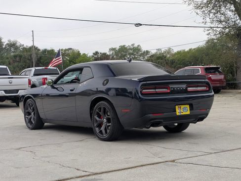 Used 2017 Dodge Challenger R/T Plus image 2