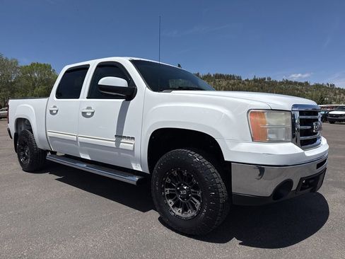Used 2012 GMC Sierra 1500 SLT w/ Suspension Package, Off-Road AWD/4WD image 1