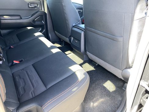 Used 2024 Nissan Frontier PRO-4X AWD/4WD image 17