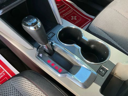 Used 2017 GMC Terrain SLE image 31