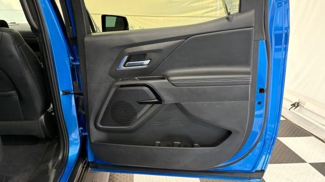 Used 2026 Chevrolet Silverado EV LT AWD/4WD image 31