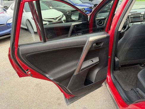 Used 2013 Toyota RAV4 XLE AWD/4WD image 10