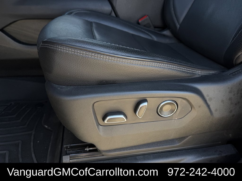 Used 2023 GMC Yukon XL Denali AWD/4WD image 30