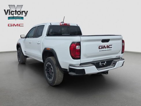 New 2026 GMC Canyon AT4 w/ AT4 Premium Package AWD/4WD image 15