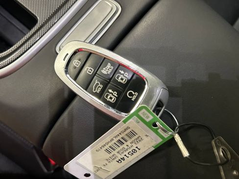 Used 2023 Hyundai Santa Fe Limited FWD image 19