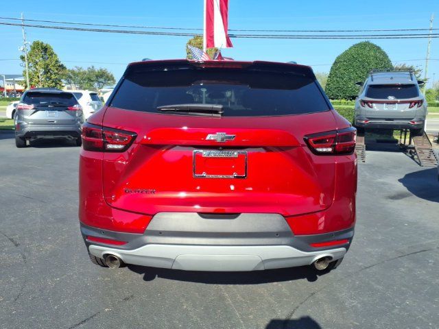 Used 2024 Chevrolet Blazer LT w/ Convenience Package FWD image 2