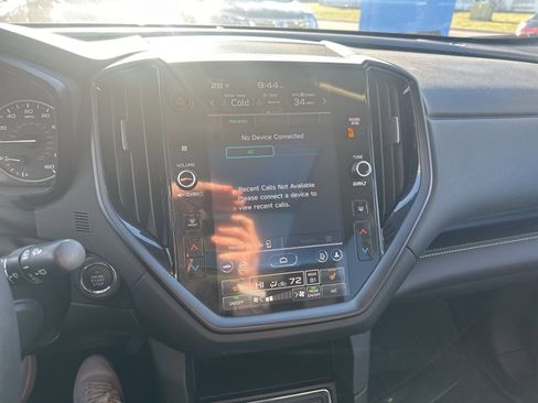 Used 2024 Subaru Ascent Onyx Edition image 16