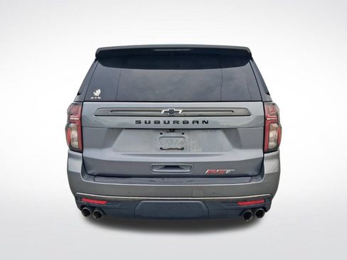 Used 2022 Chevrolet Suburban RST w/ Sport Performance Package AWD/4WD image 9