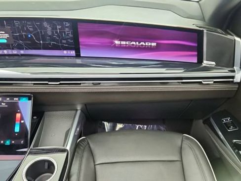 Used 2025 Cadillac Escalade Sport w/ Touring Package image 42