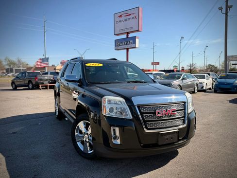Used 2015 GMC Terrain SLT image 1
