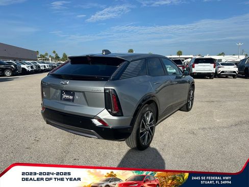 Used 2025 Cadillac Optiq Sport 2 w/ LPO, Floor Liner Package AWD/4WD image 5