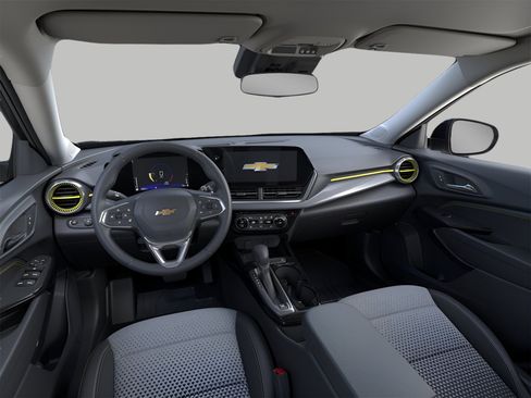 New 2025 Chevrolet Trax LT w/ Driver Confidence Package image 15
