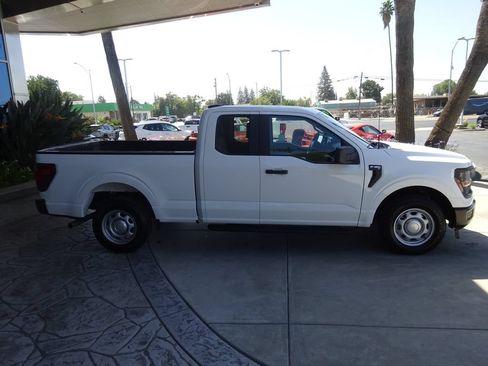Used 2024 Ford F150 XL RWD image 9
