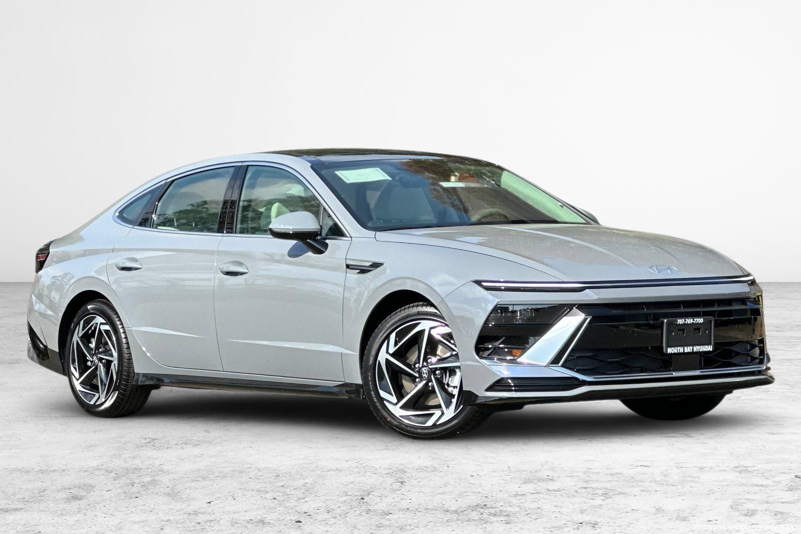 Certified 2025 Hyundai Sonata SEL FWD image 1