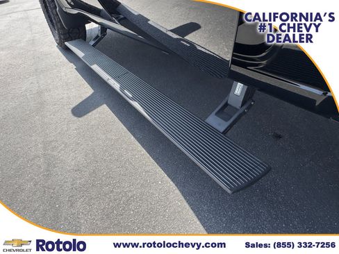 Used 2025 Chevrolet Silverado 1500 RST w/ Dark Appearance Package RWD image 15