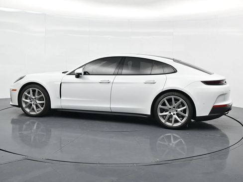 Certified 2024 Porsche Panamera 4 AWD/4WD image 3